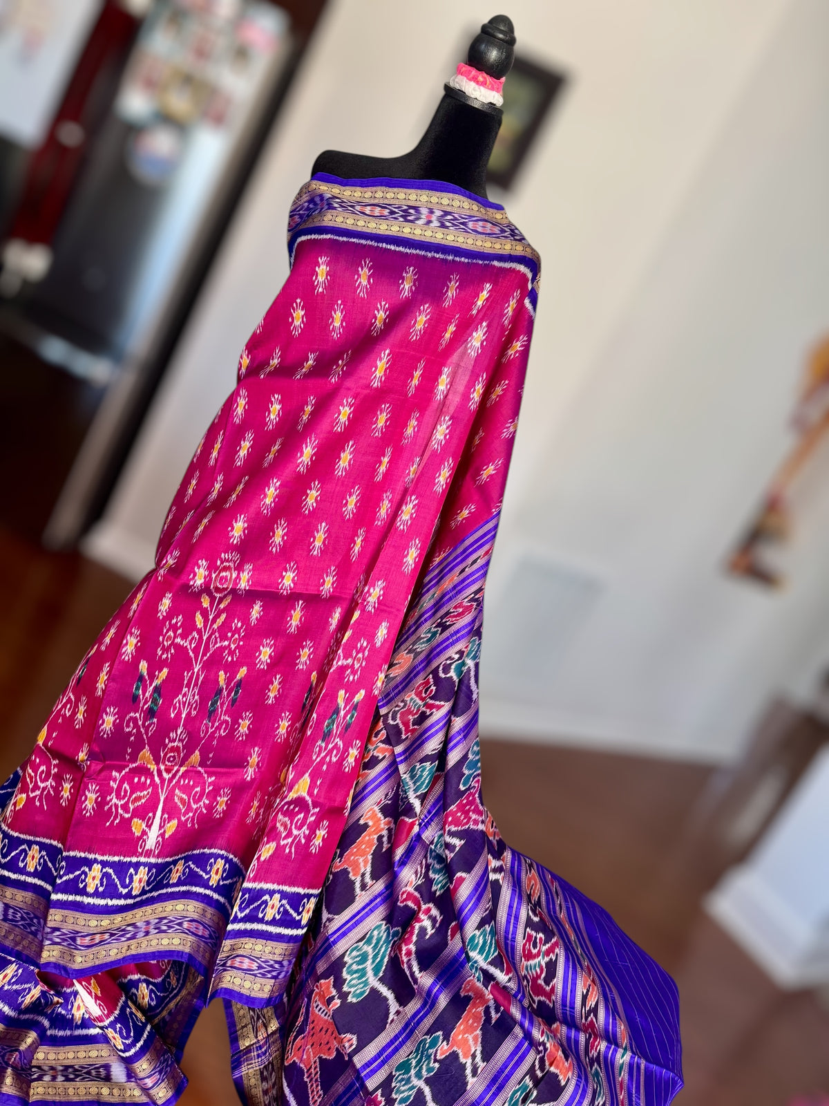 Magenta traditional ikat Khandua handwoven pure silk saree|Odisha Weaves