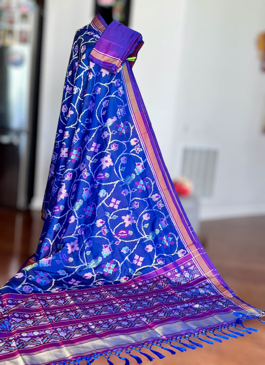 Blue with purple color semi (double) ikat patan Patola pure silk saree