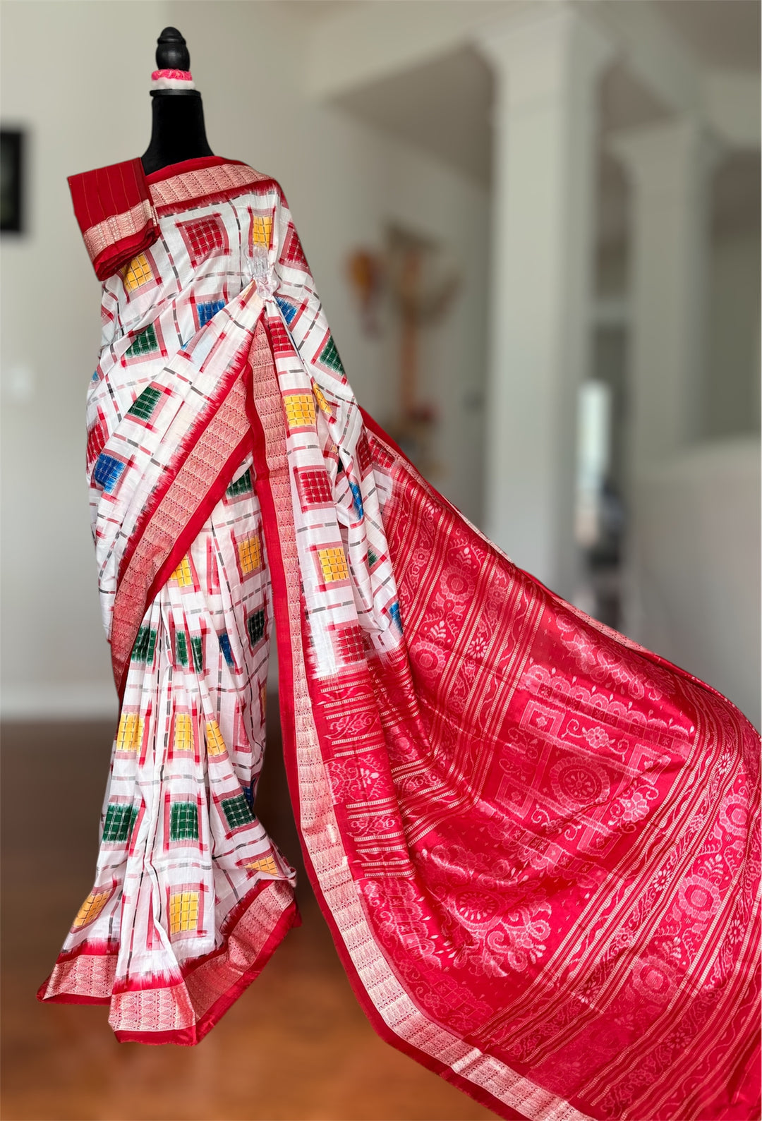 Handwoven White Aswini Sambalpuri Double ikat pure silk saree|Odisha Weaves|