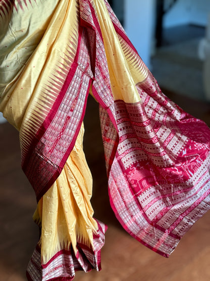 Gorgeous Pale Yellow handwoven Sambalpuri Ikat pure Silk saree