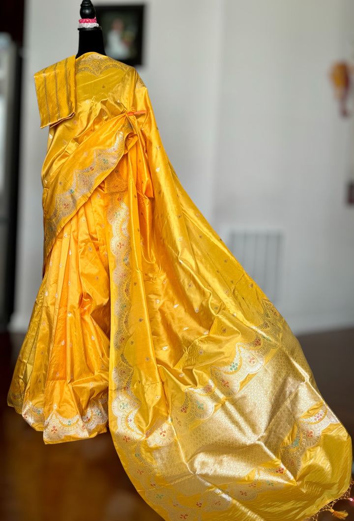Yellow Banarasi handloom pure katan silk saree with kadhwa meenakari scallops border