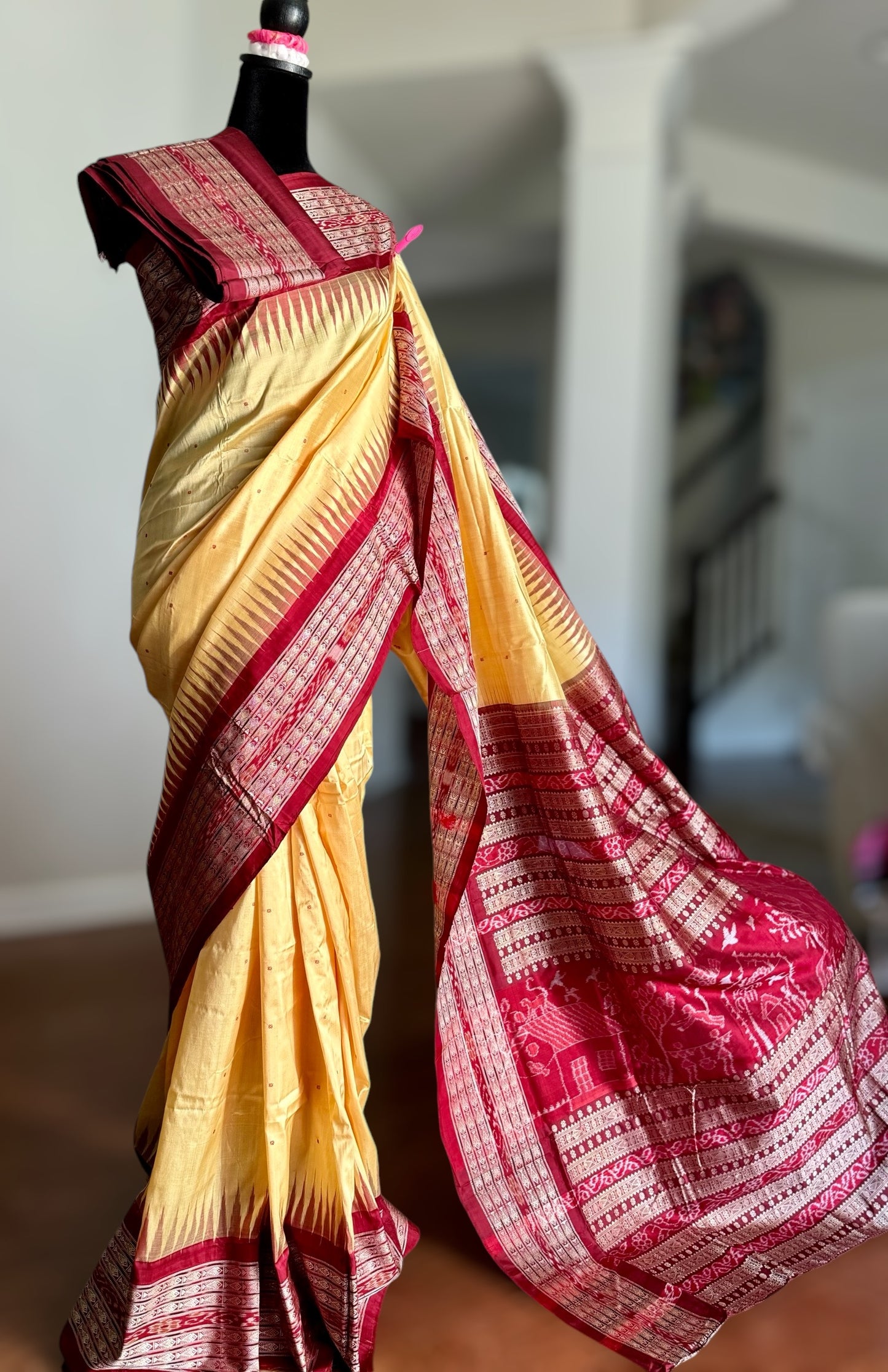 Gorgeous Pale Yellow handwoven Sambalpuri Ikat pure Silk saree