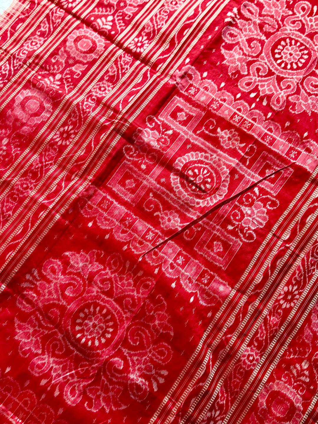 Handwoven White Aswini Sambalpuri Double ikat pure silk saree|Odisha Weaves|