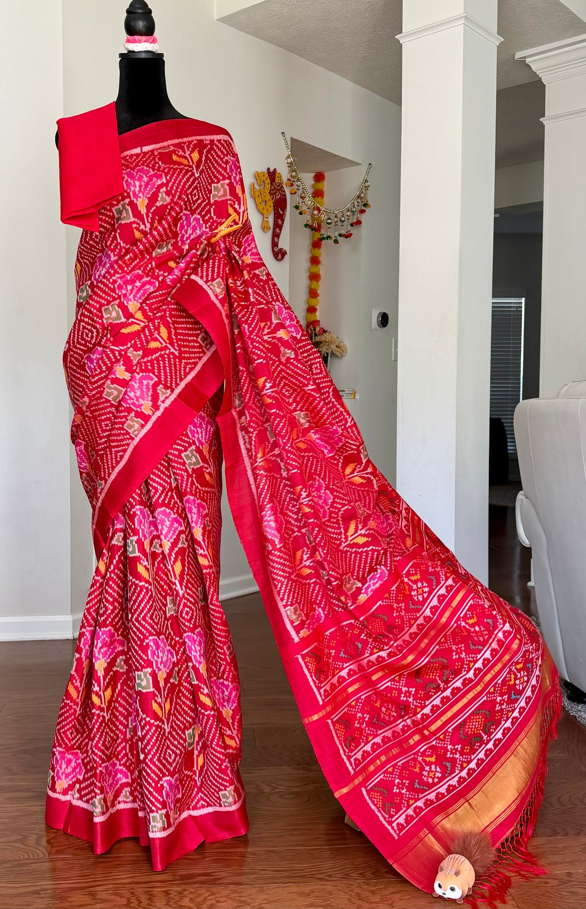 Red color single ikat patan Patola pure silk saree (aka semi-double ikat)