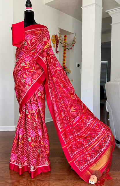 Red color single ikat patan Patola pure silk saree (aka semi-double ikat)