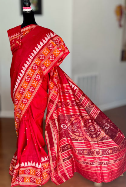 Elegant Ikat khandua pure silk saree with pasapali border