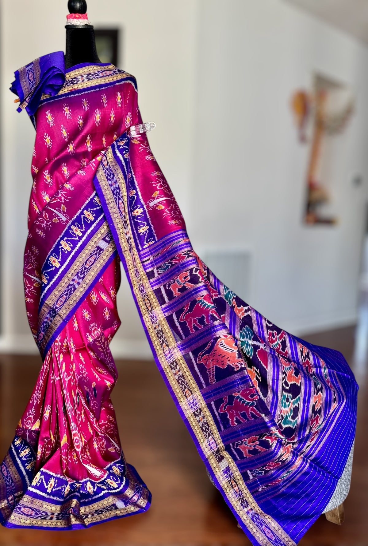 Magenta traditional ikat Khandua handwoven pure silk saree|Odisha Weaves