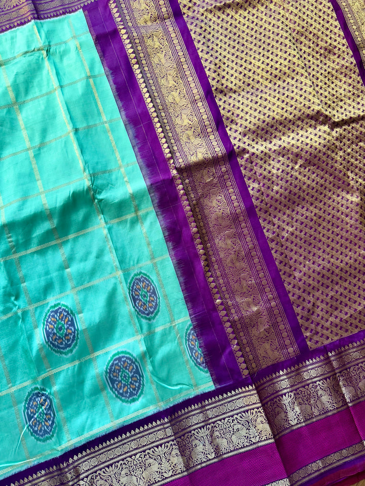Mint Green Deep Magenta Ikkat (Pochampally)Fusion Silk Saree with Zari Woven Kanchipuram Border and Unstitched Blouse