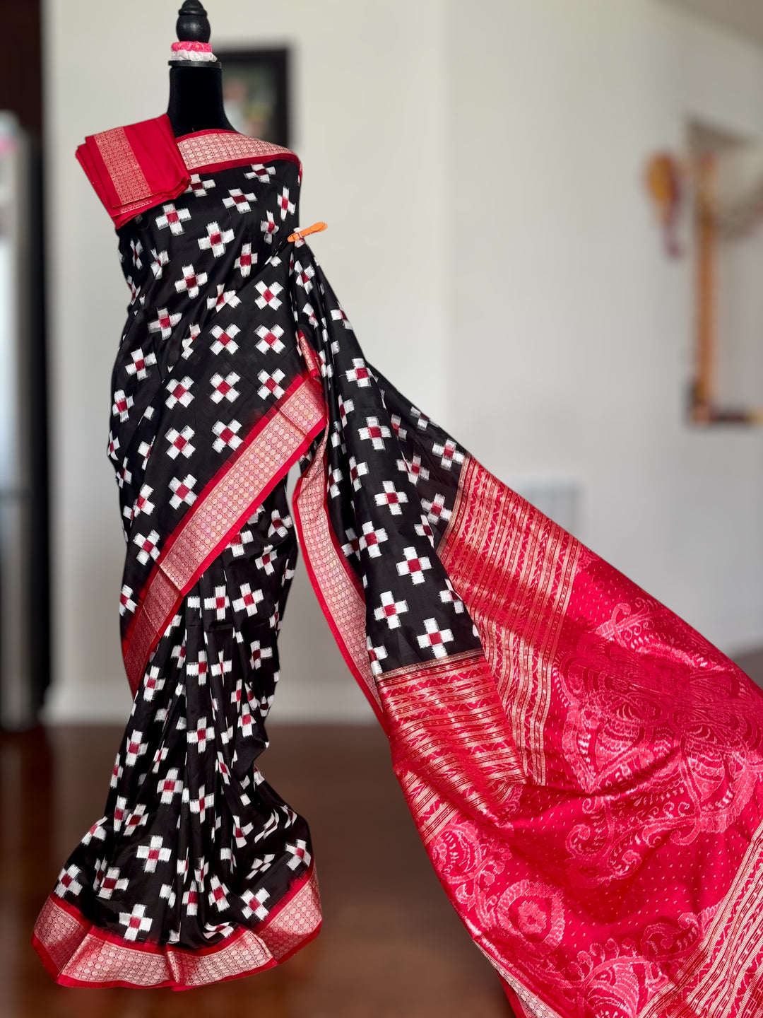 Handwoven Black and Red Pasapali Sambalpuri Ikat pure silk saree|Odisha Weaves|