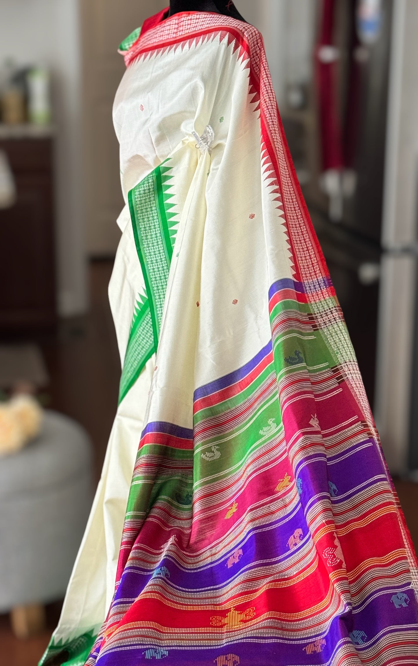 Red and Green Ganga Jamuna Berhampuri pure silk single pallu pure silk saree in white