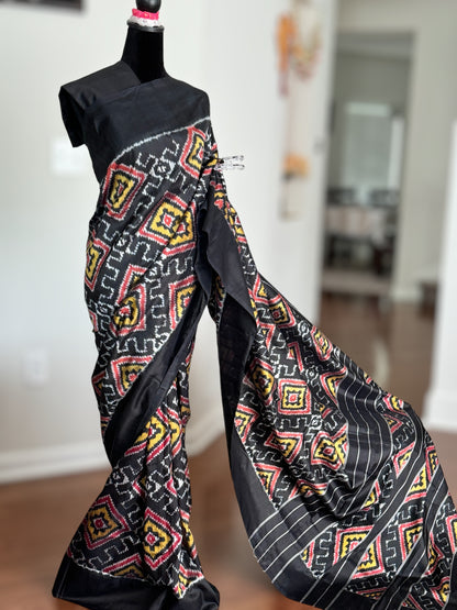 Gorgeous Pochampally ikat high quality pure silk saree in black