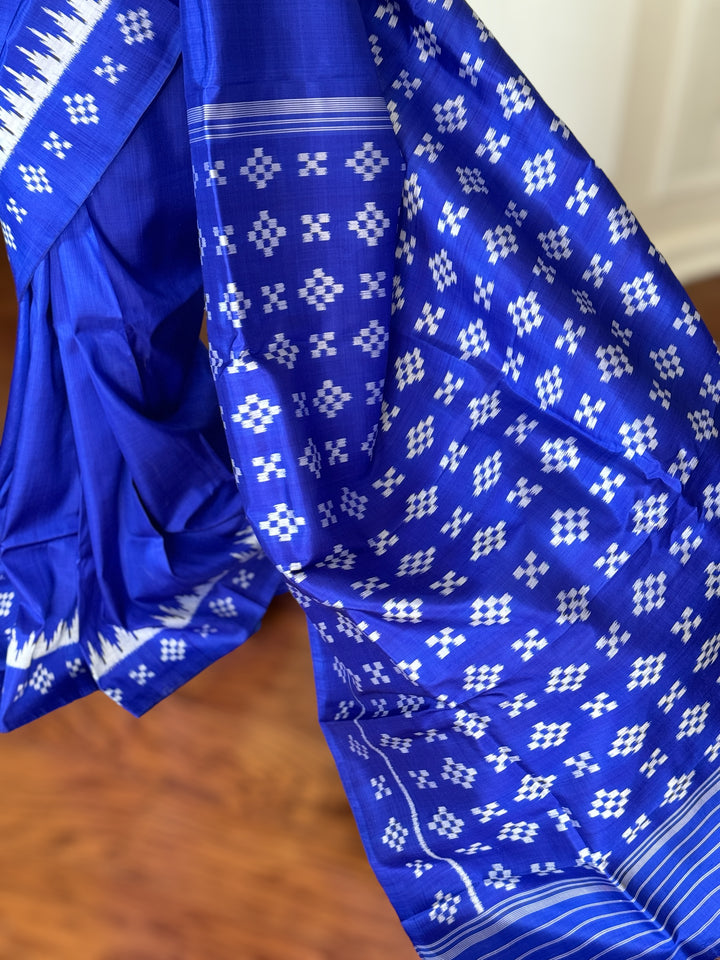 Royal Blue color Contemporary Ikat pure mulberry silk saree with pasapali pallu