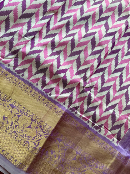 Lavender Ikkat (Pochampally)Fusion Silk Saree with Zari Woven Kanchipuram Border and Unstitched Blouse