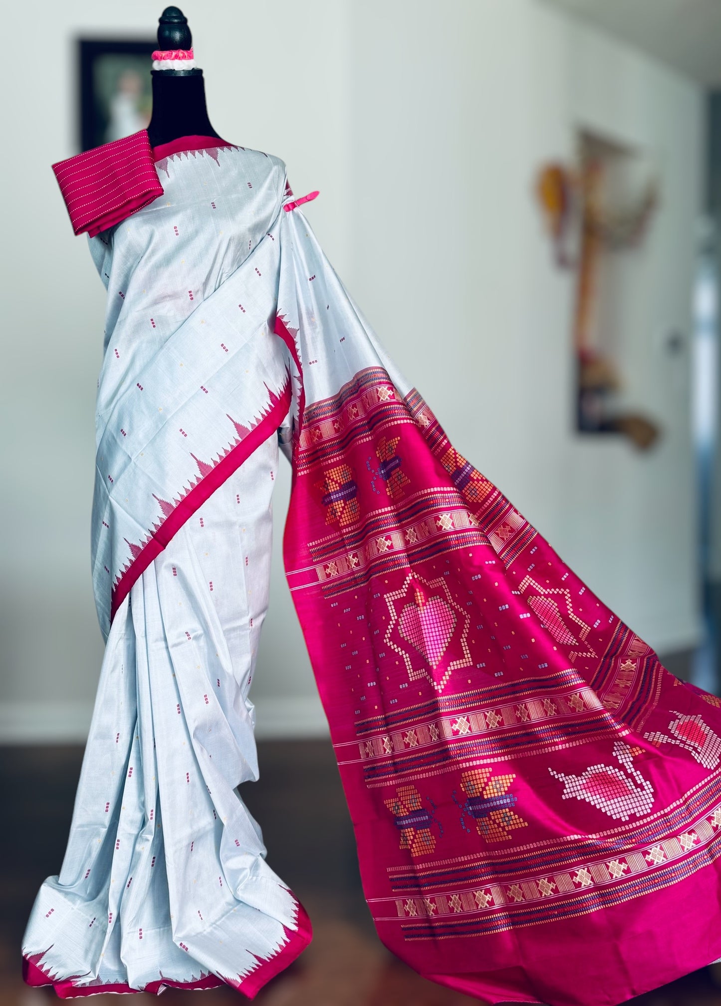 Blueish Grey with Magenta Phoda kumbha Sambalpuri Puri Silk Saree with Dobby weaved Pallu