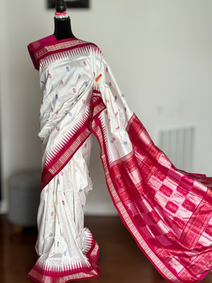 Gorgeous Bomkai pure Silk Saree in white and pink combination with Doll motif pallu