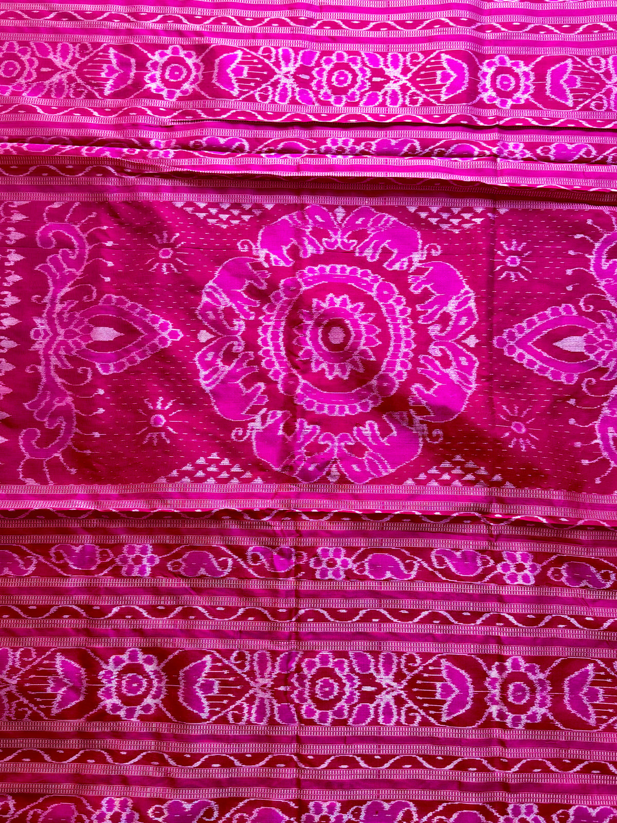 Dual shaded Parrot green and pink Konark Motif unique handwoven Sambalpuri ikat pure silk saree|Odisha Weaves|