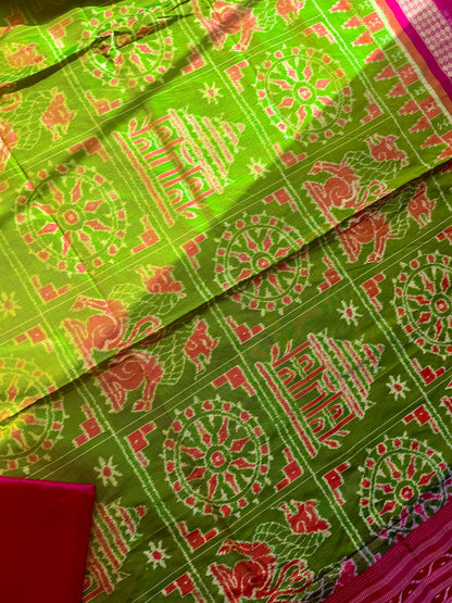 Dual shaded Parrot green and pink Konark Motif unique handwoven Sambalpuri ikat pure silk saree|Odisha Weaves|